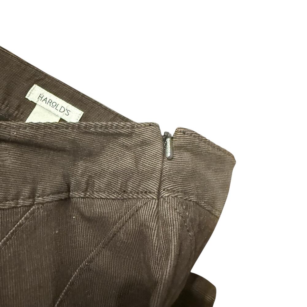 Harold’s Women’s brown corduroy skirt with flare style, Size 10 - Picture 2 of 5
